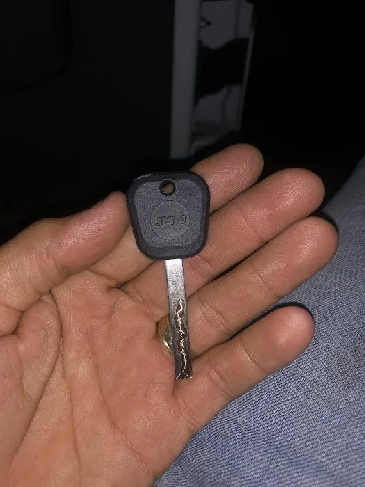 KeyMe Locksmiths Picture 6