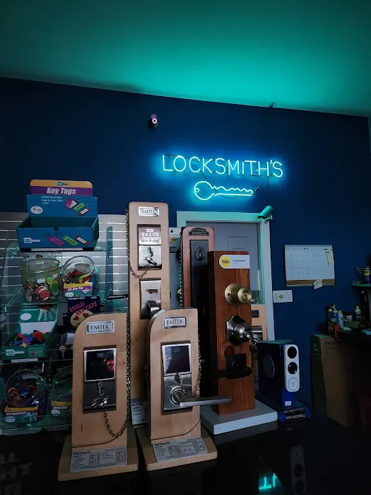 Laredo Lock Inc. Picture 10