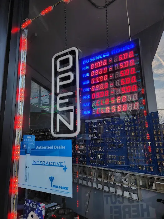 Laredo Lock Inc. Picture 5