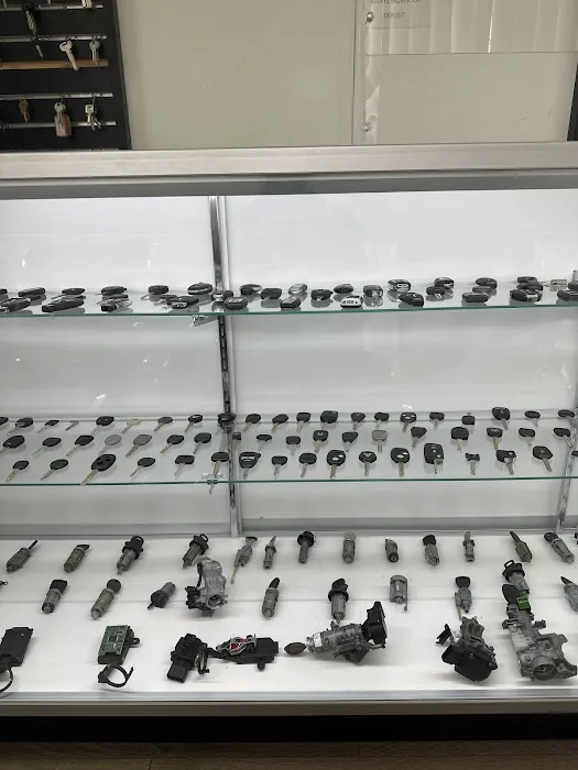 JM Remotes & Keys Picture 8