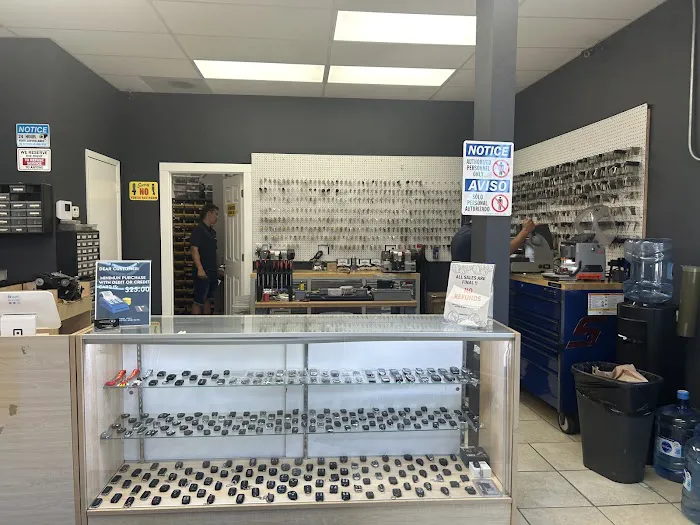 J&A Remotes And Keys Picture 4