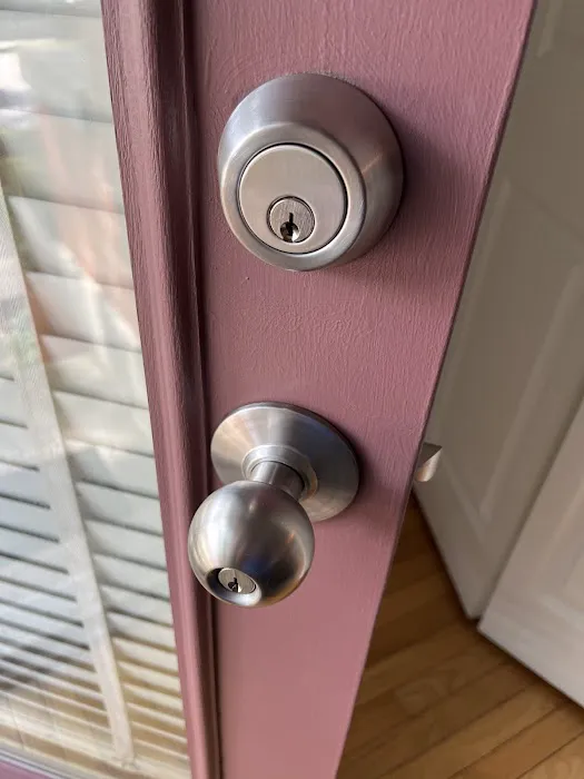 The Professional Locksmith Picture 9