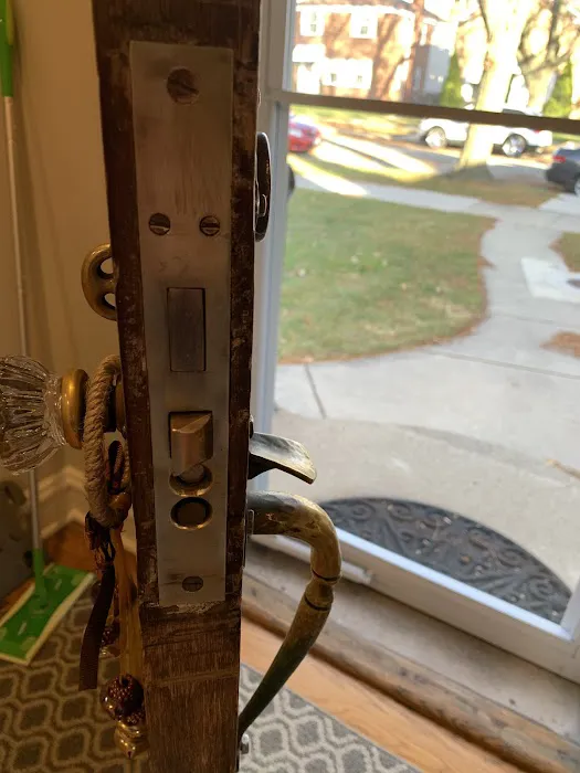 Bullis Lock Co. Picture 1