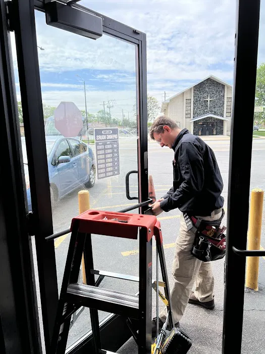 Morgan Lock Picture 8