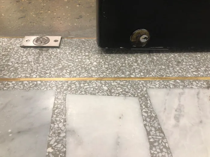 KeyMe Locksmiths Picture 1