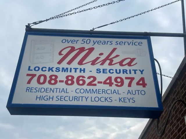 Mika Locksmith Picture 1