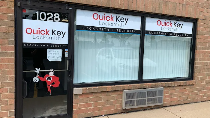 Quick Key Locksmith & Security Elk Grove Village Picture 4