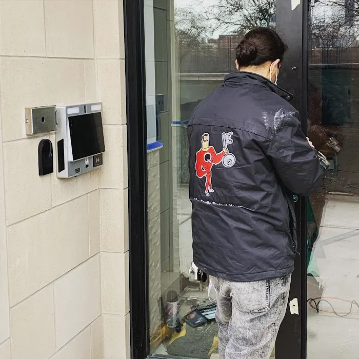 Quick Key Locksmith & Security Elk Grove Village Picture 8