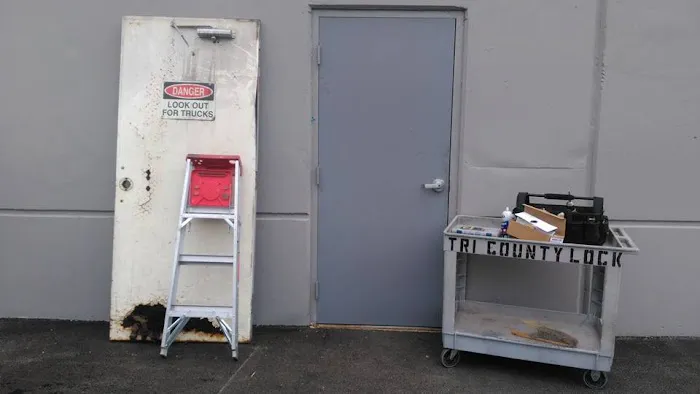 Tri County Lock Picture 5