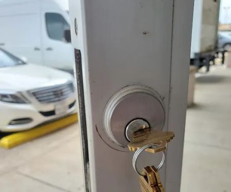 KeyMe Locksmiths
