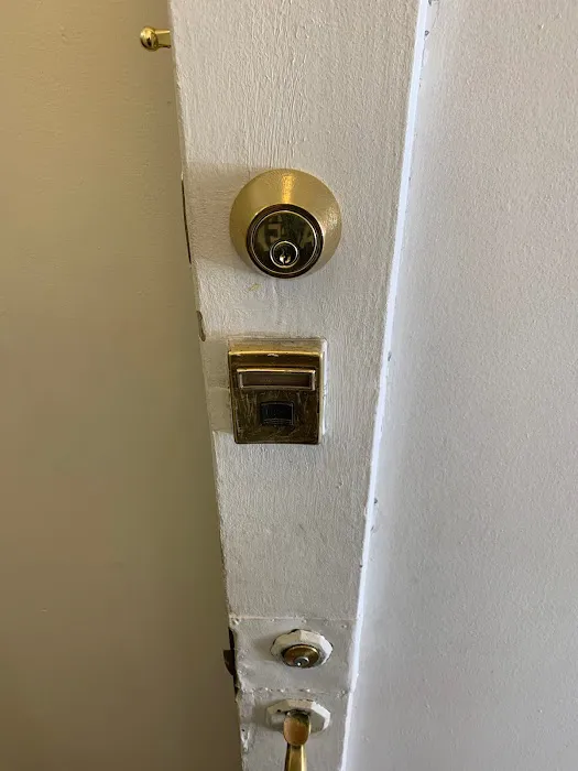 KeyMe Locksmiths Picture 8