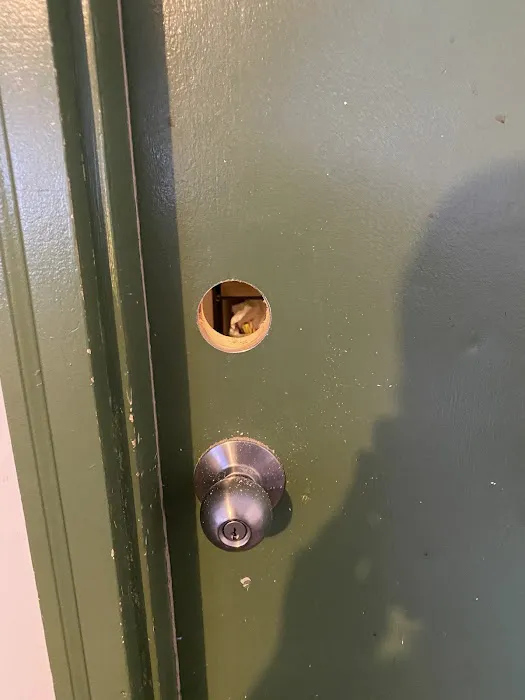 Pro Locksmith Picture 4