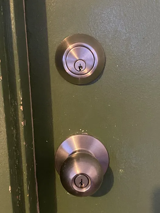 Pro Locksmith Picture 1