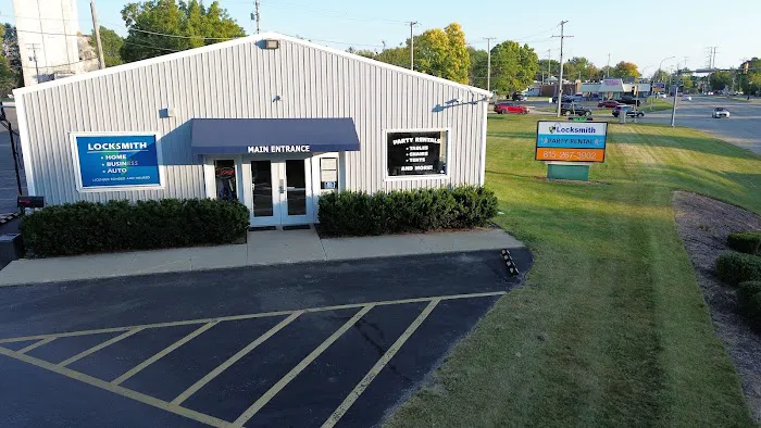 Plainfield Lock Techs Picture 1