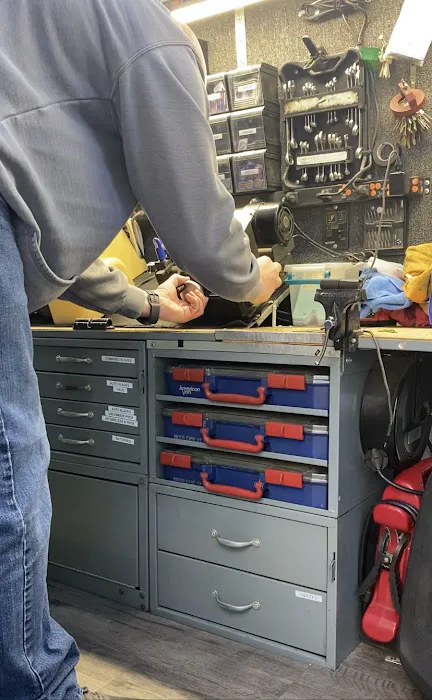 George The Locksmith Picture 5