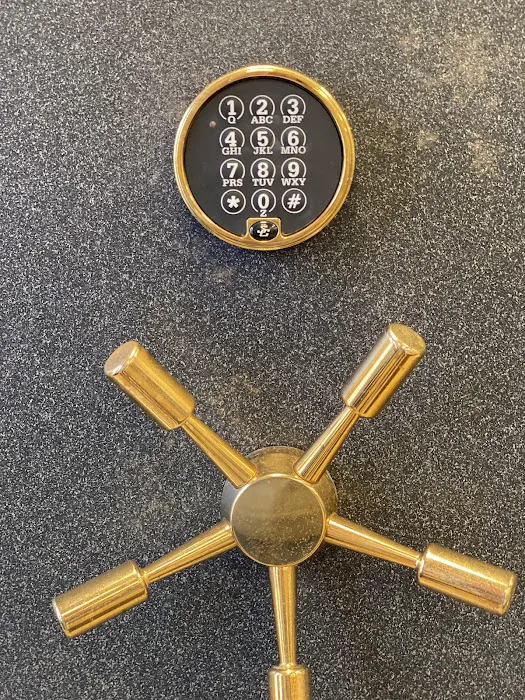 Waukegan Safe & Lock Picture 4