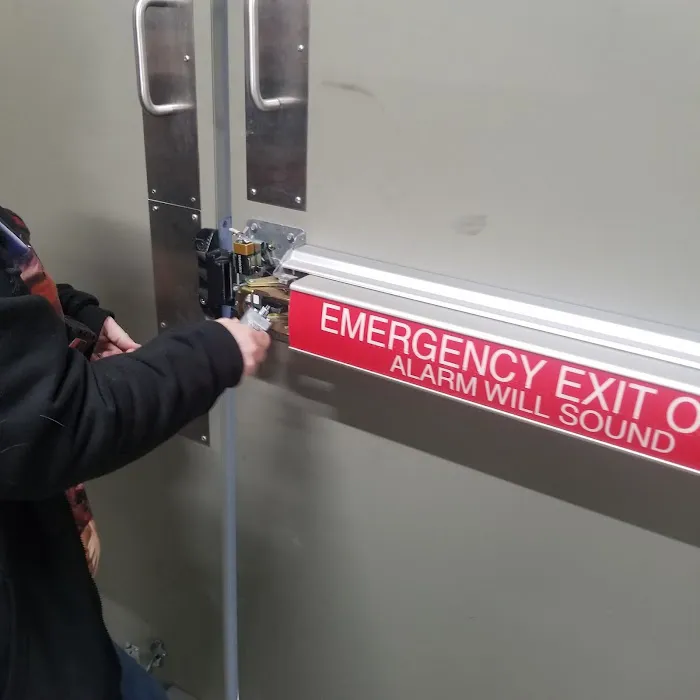 Lightning Locksmith Picture 3