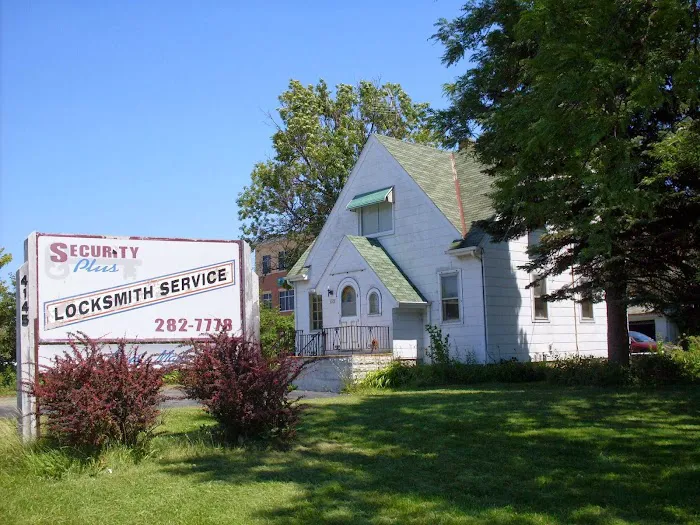 Security-Plus Locksmith Services Picture 3