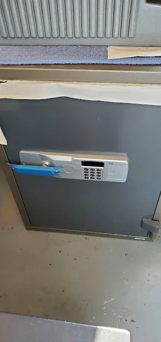 Anthonys Safe and Lock Picture 9