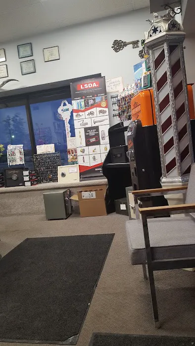 Melin's Lock & Key Picture 3