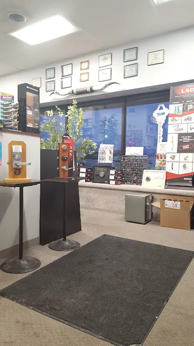 Melin's Lock & Key Picture 1