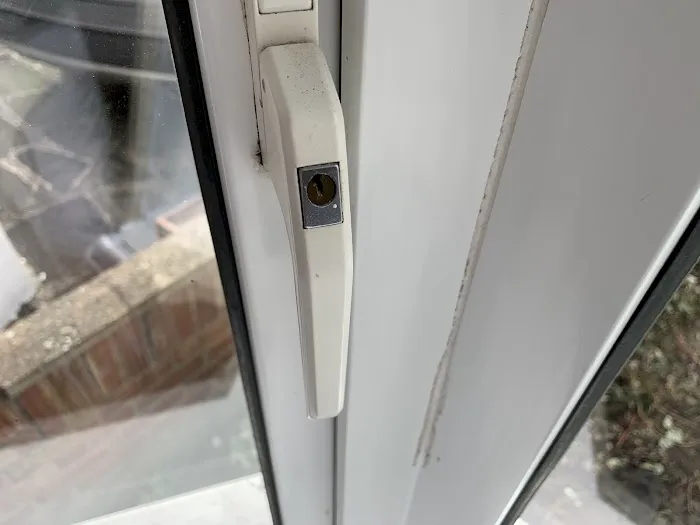 JB Auto Locksmith Picture 5