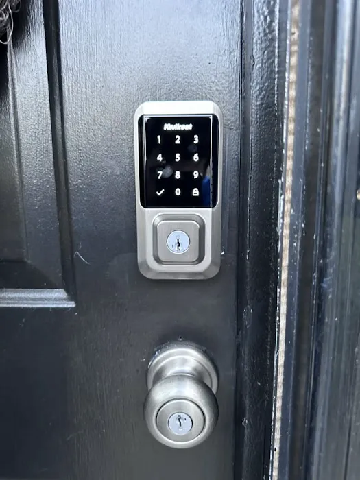 Lock-star Indianapolis Locksmith services Picture 2