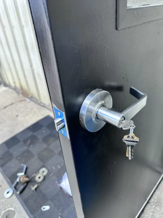 Lock-star Indianapolis Locksmith services Picture 3