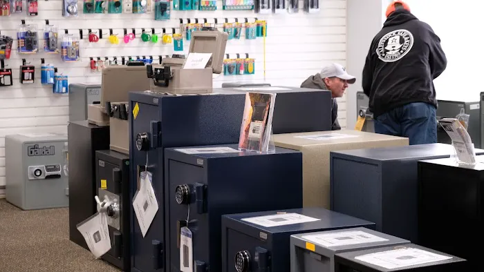 Haley's Lock Safe & Keys Picture 4