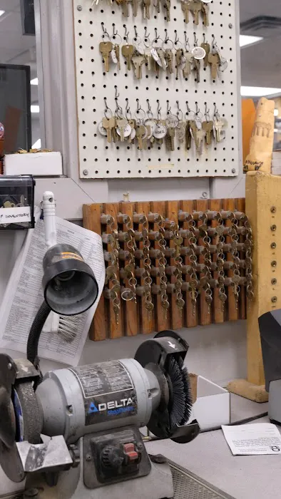 Haley's Lock Safe & Keys Picture 2