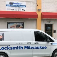 Auto Locksmith Milwaukee ico