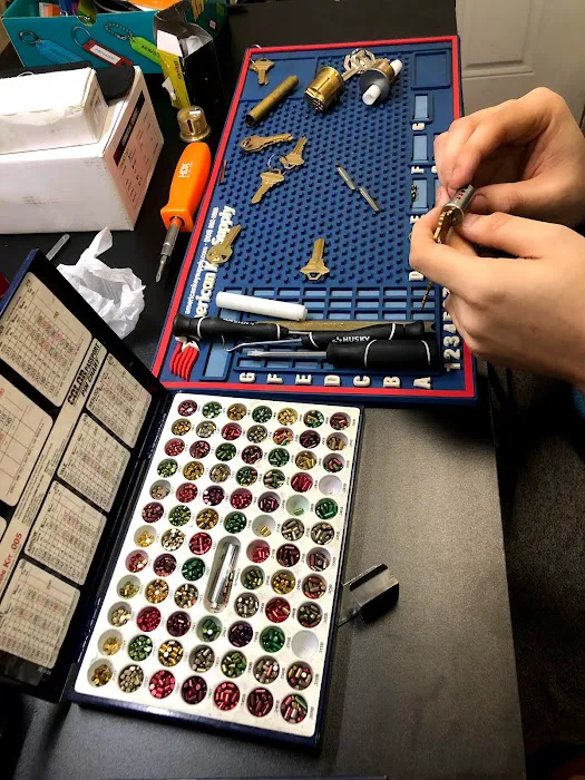 Auto Locksmith Milwaukee Picture 4