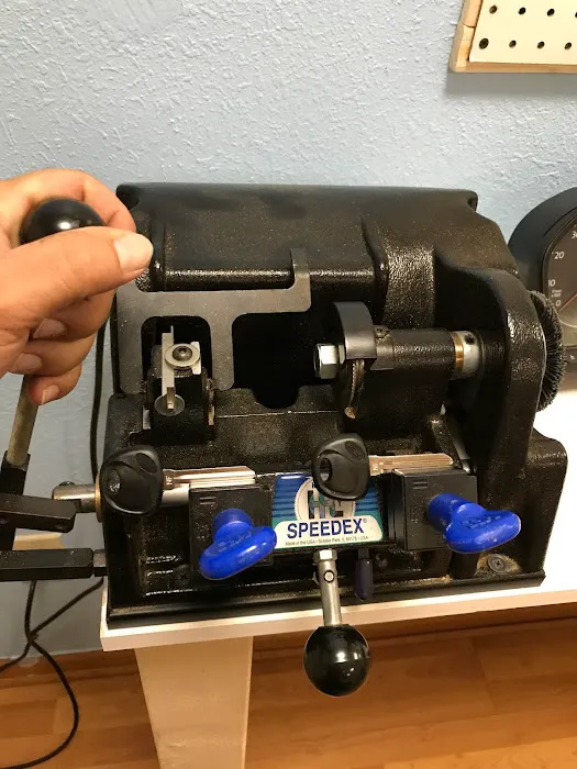 Auto Locksmith Milwaukee Picture 5