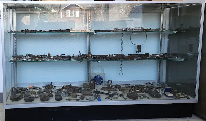 A-Z Key Shop Picture 6