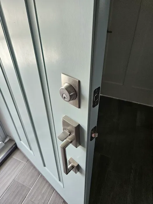 A Locksmith Picture 10