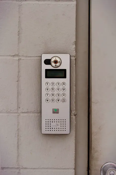 Ashley Safe & Security Picture 10