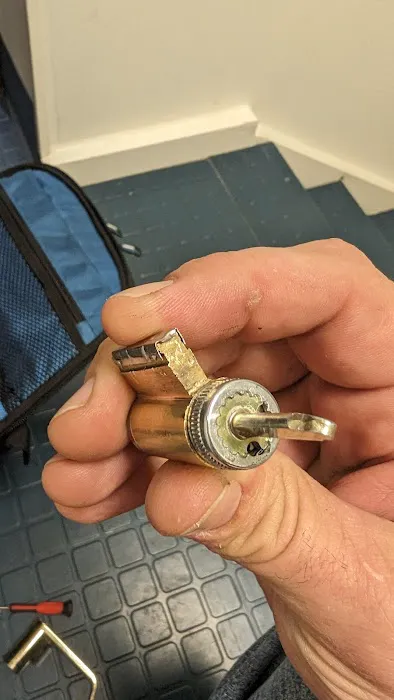 Pflager Locksmiths Picture 2