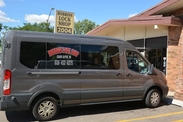 Robbins Lockshop Picture 8