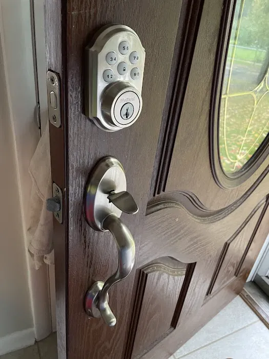 Boston Square Lock & Key Picture 1