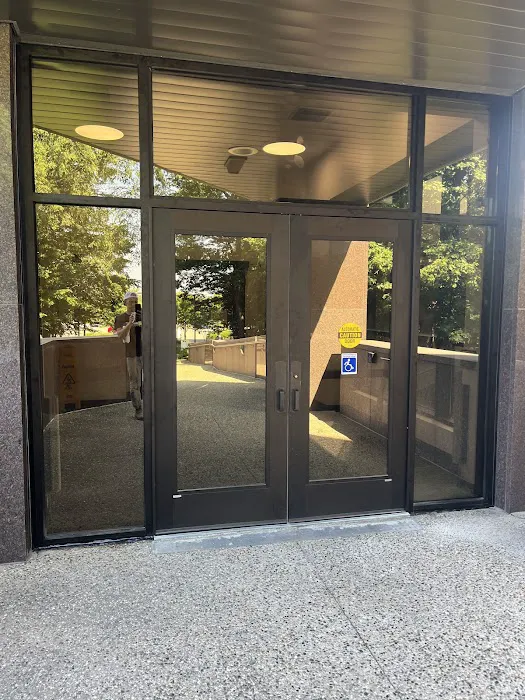 Discount Lock & Door Services LLC Picture 1