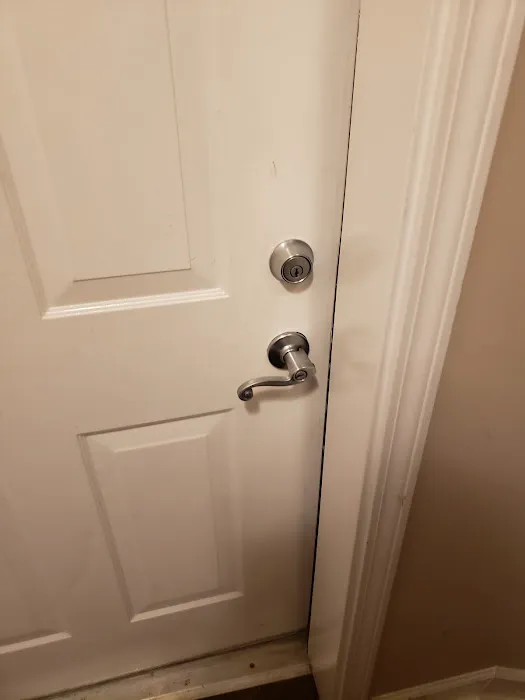 KeyMe Locksmiths Picture 6