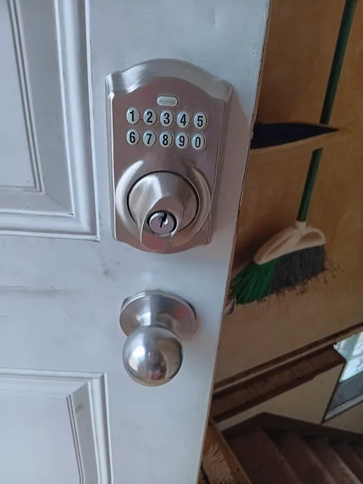 Marks Lock and Safe, LLC Picture 2