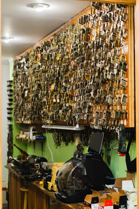 Ionia Lock and Key Picture 3