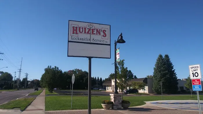 Huizen's Locksmith Service, Inc Picture 2