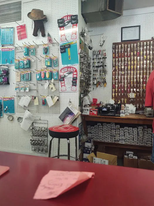 J & S Locksmith and Lawnmower Picture 2