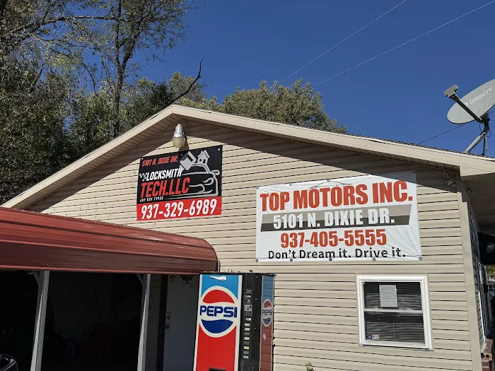 Locksmith Tech Picture 8