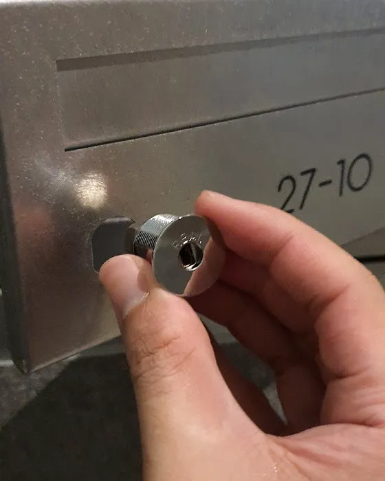 Dixie Locksmith Picture 1