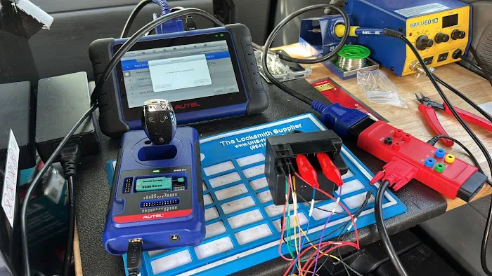 Chief of Locks Locksmith Greenwood Picture 6