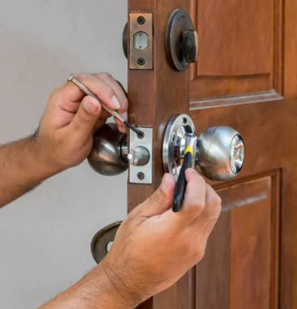 Emerson hardware and Locksmithing Picture 9