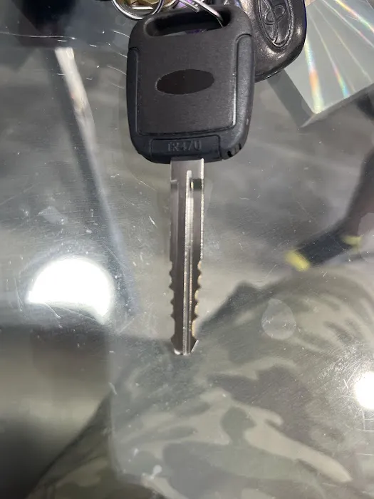 KeyMe Locksmiths Picture 9